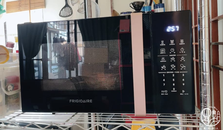 Frigidaire富及第 25L 智慧烹調微電腦微波爐18.jpg Frigidaire富及第 25L 智慧烹調微電腦微波爐18.jpg