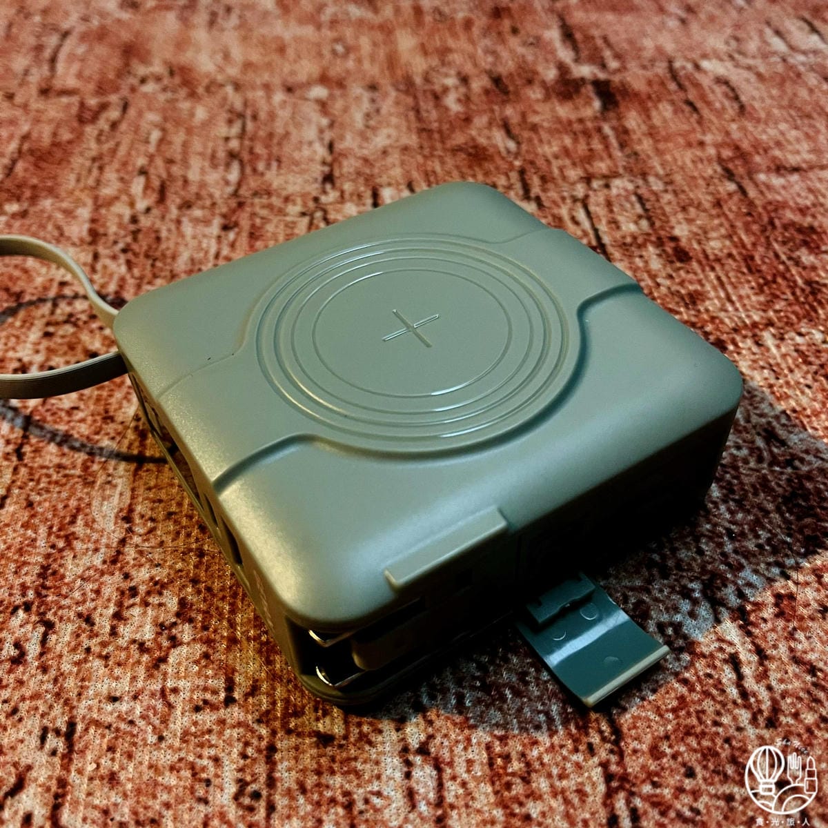 GEYAN萬用行動電源5.jpg GEYAN萬用行動電源5.jpg