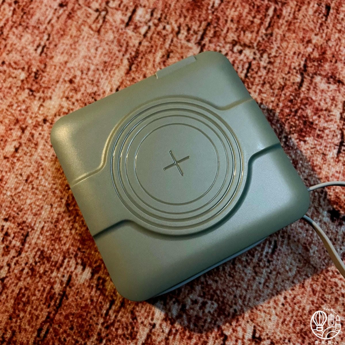 GEYAN萬用行動電源2.jpg GEYAN萬用行動電源2.jpg