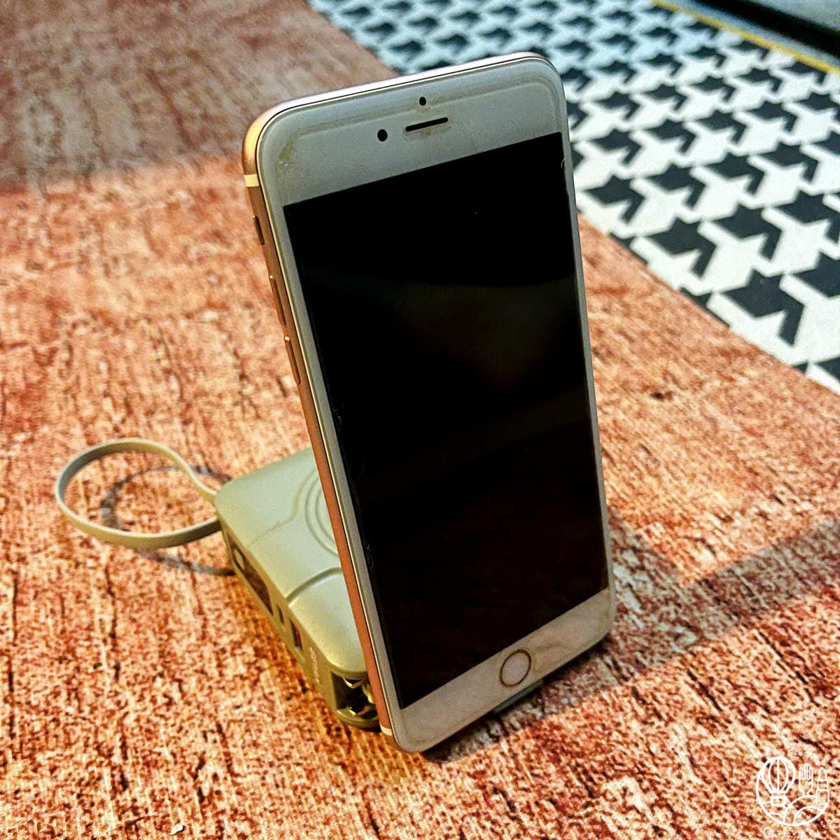 GEYAN萬用行動電源6.jpg GEYAN萬用行動電源6.jpg