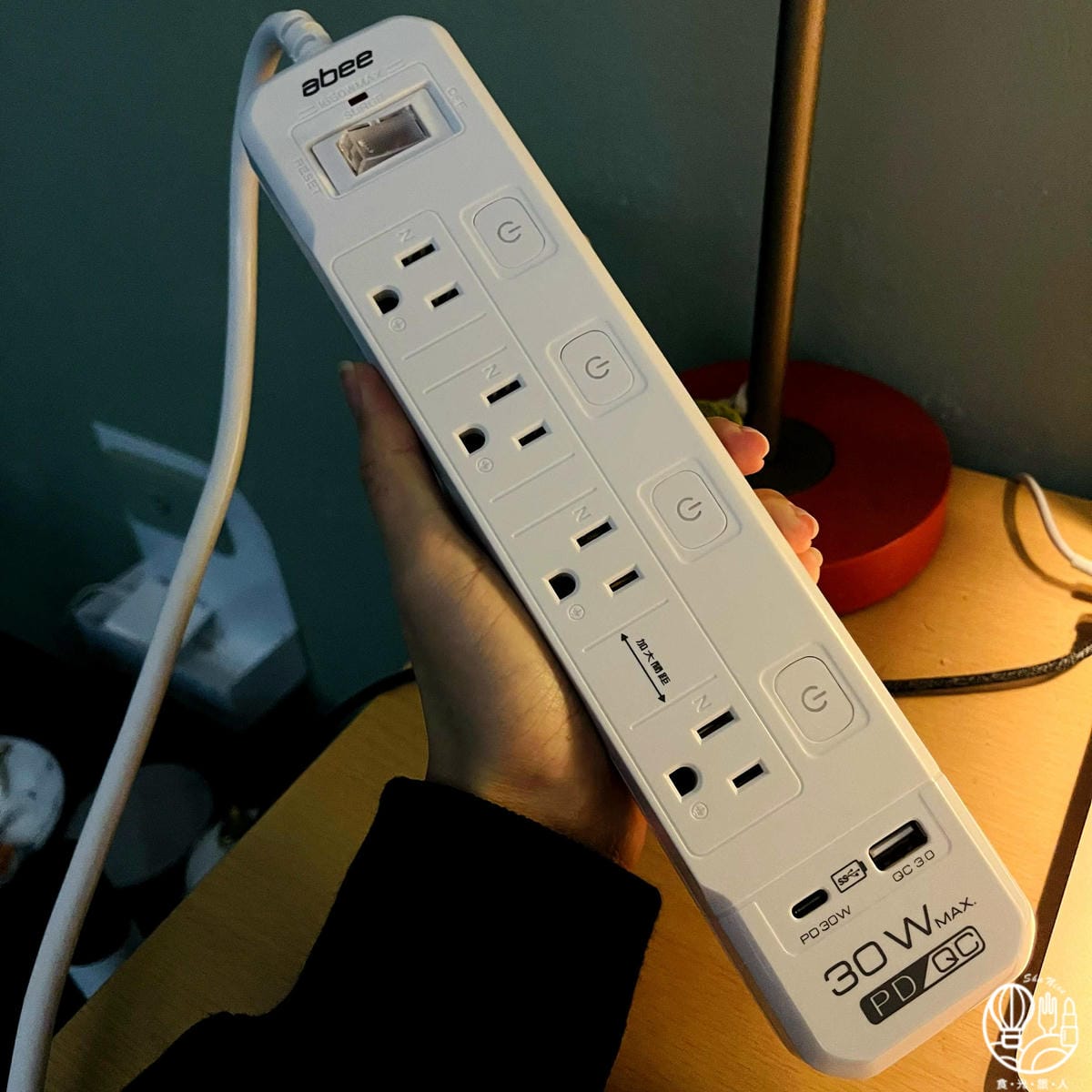 快譯通1.8M電源延長線4.jpg