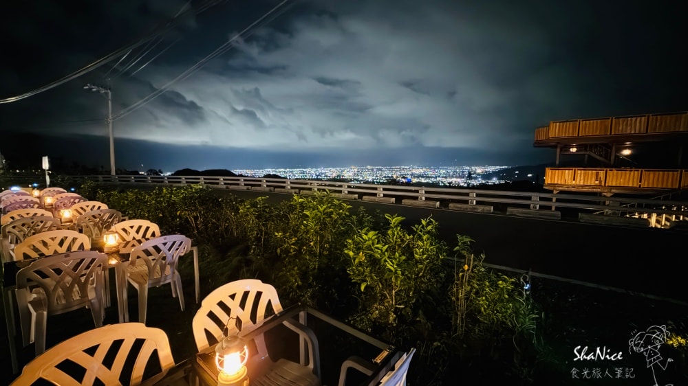 【台東夜景餐廳|月亮彎彎景觀咖啡】享用美食看夜景 還有足湯放鬆的好去處 - 第11張圖 【台東夜景餐廳|月亮彎彎景觀咖啡】享用美食看夜景 還有足湯放鬆的好去處